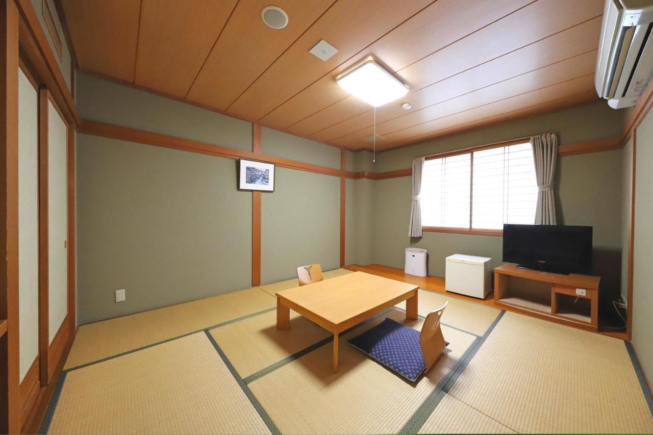 Smile Hotel Takaoka Ekimae Extérieur photo